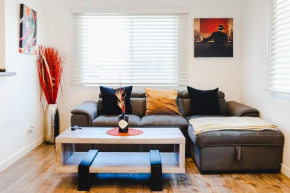 Cozy Modern 1-Bedroom in Koreatown, Near Hollywood Attractions
